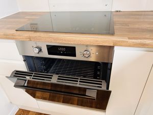 Kitchen- click for photo gallery
